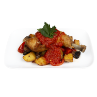 Цыпленок с обжаренным картофелем,грибами,томатами черри и беконом с домашней аджикой